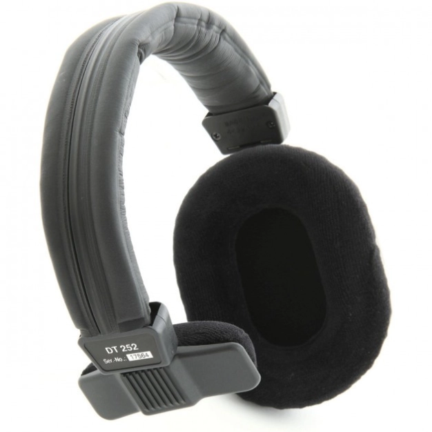 Навушники Beyerdynamic DT 252 Black