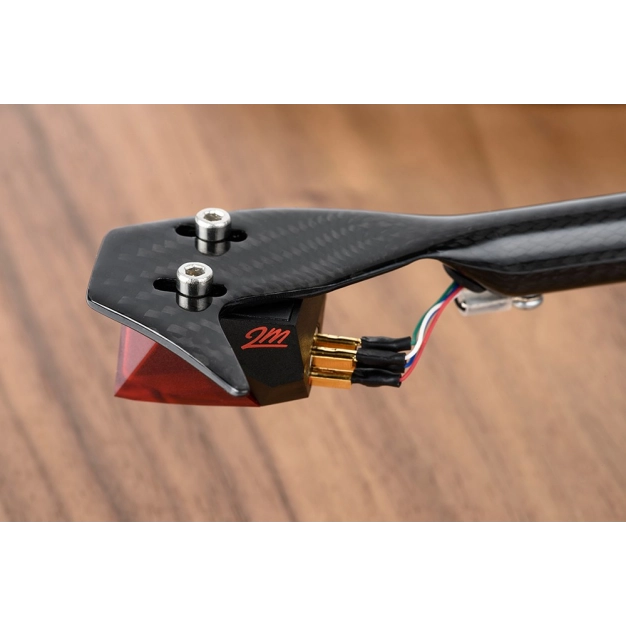 Pro-Ject DEBUT RECORDMASTER HIRES (2M Red) PIANO Pro-Ject DEBUT RECORDMASTER HIRES (2M Red) PIANO