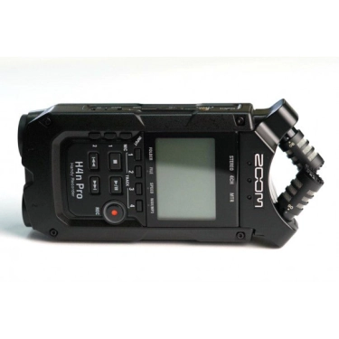 Портативний чотириканальний рекордер Zoom H4n PRO BLK
