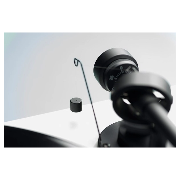 Вініловий програвач Pro-Ject Essential III OM10 Piano Вініловий програвач Pro-Ject Essential III OM10 Piano