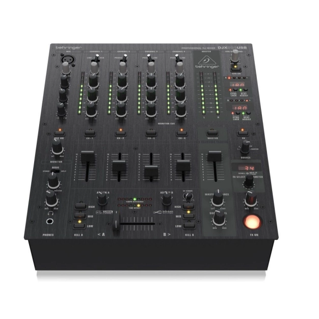 Мікшерний пульт Behringer DJX900USB