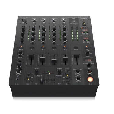 Мікшерний пульт Behringer DJX900USB