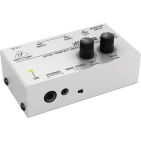 Підсилювач-розподільник Behringer MA 400