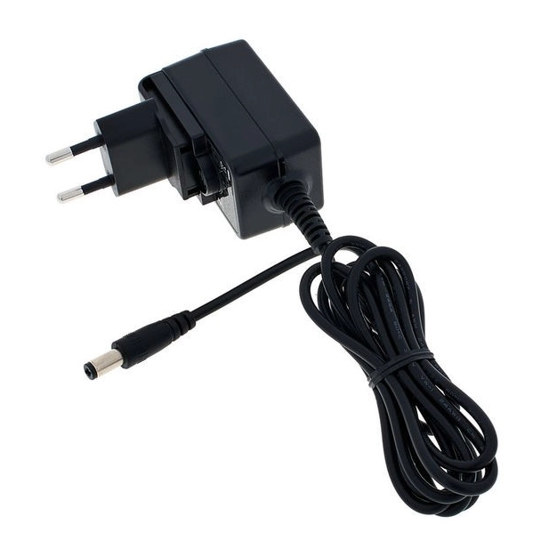 Блок живлення TC Electronic PowerPlug 12 Блок живлення TC Electronic PowerPlug 12