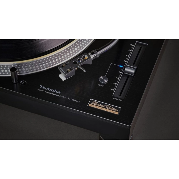 Вініловий програвач Technics SL-1210GAEEE Вініловий програвач Technics SL-1210GAEEE