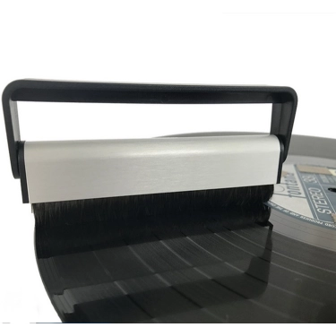 Щітка антистатична Goka Carbon fiber brush GK-R01