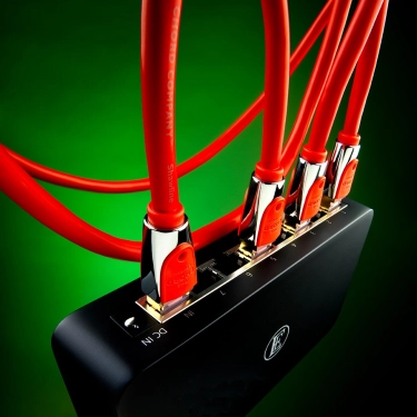 Комутаційна панель CHORD EE 8Switch EU