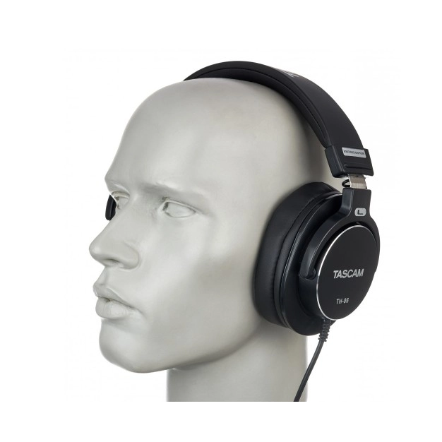 Навушники для моніторингу TascamTH-06