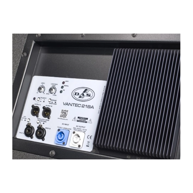Активний сабвуфер із фазоінвертором DAS Audio VANTEC-218A