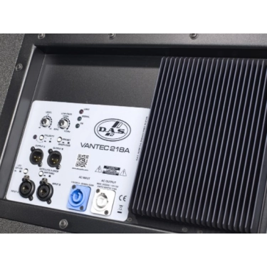 Активний сабвуфер із фазоінвертором DAS Audio VANTEC-218A