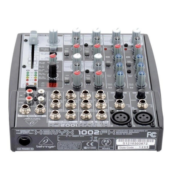 Мікшерний пульт Behringer Xenyx 1002