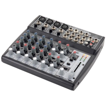 Мікшерний пульт Behringer XENYX1202