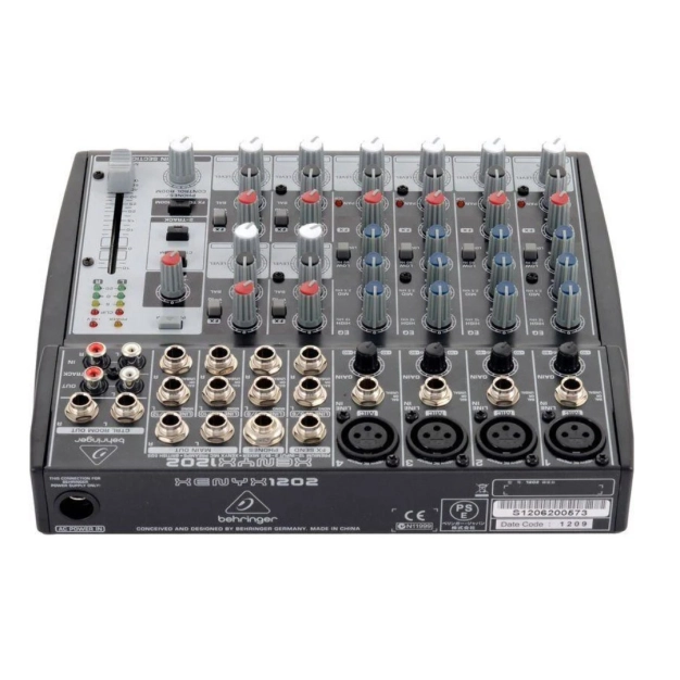 Мікшерний пульт Behringer XENYX1202