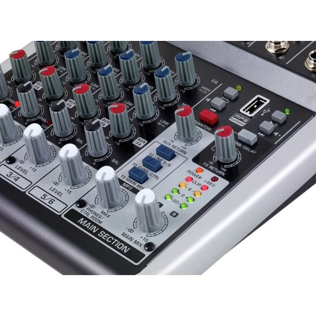 Мікшерний пульт Behringer XENYX QX602MP3