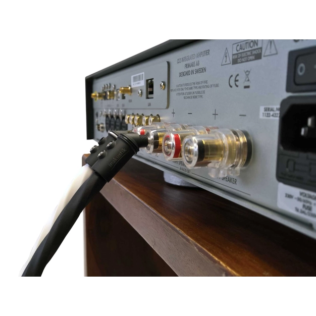 Роз'єм Inakustik Referenz Banana BFA-103 I 45° Роз'єм Inakustik Referenz Banana BFA-103 I 45°