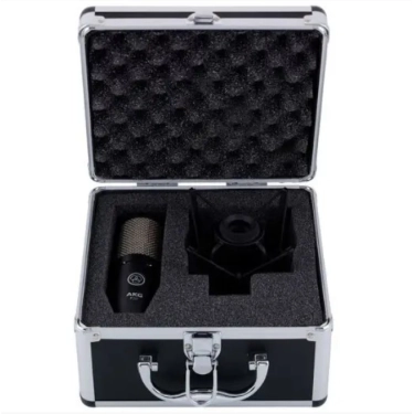 Студійний конденсаторний мікрофон AKG Perception 220 (P220)