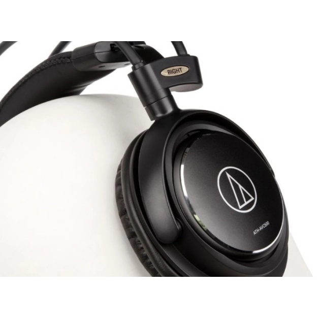Навушники, що охоплюють Audio-Technica ATH-AVC500