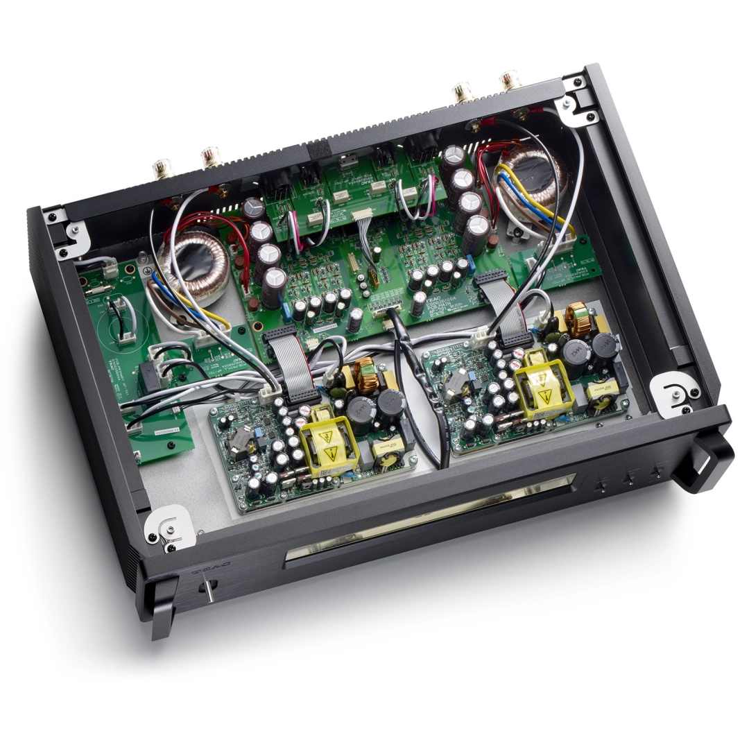 TEAC AP-701B Black стерео підсилювач потужності