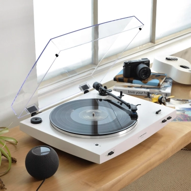 Програвач вінілу Audio-Technica AT-LP3XBTWT