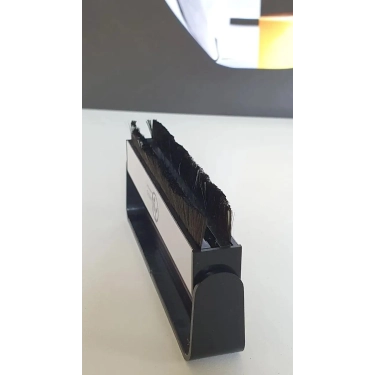 Антистатична щіточка для чищення вінілу Audio Anatomy Carbon Fiber Brush