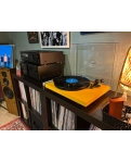 Pro-Ject Debut Carbon EVO 2M-Red Satin Yellow