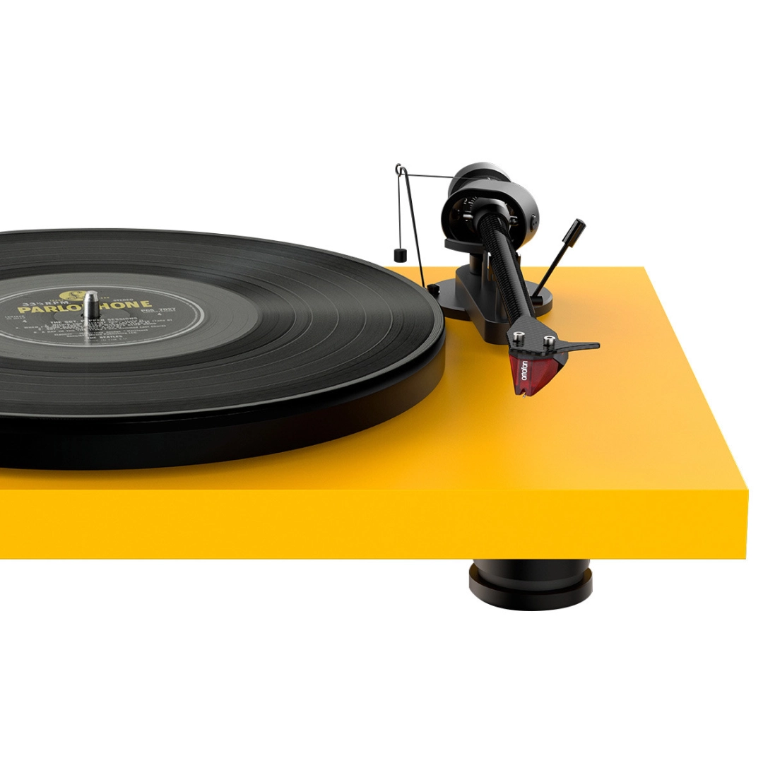 Pro-Ject Debut Carbon EVO 2M-Red Satin Yellow Pro-Ject Debut Carbon EVO 2M-Red Satin Yellow