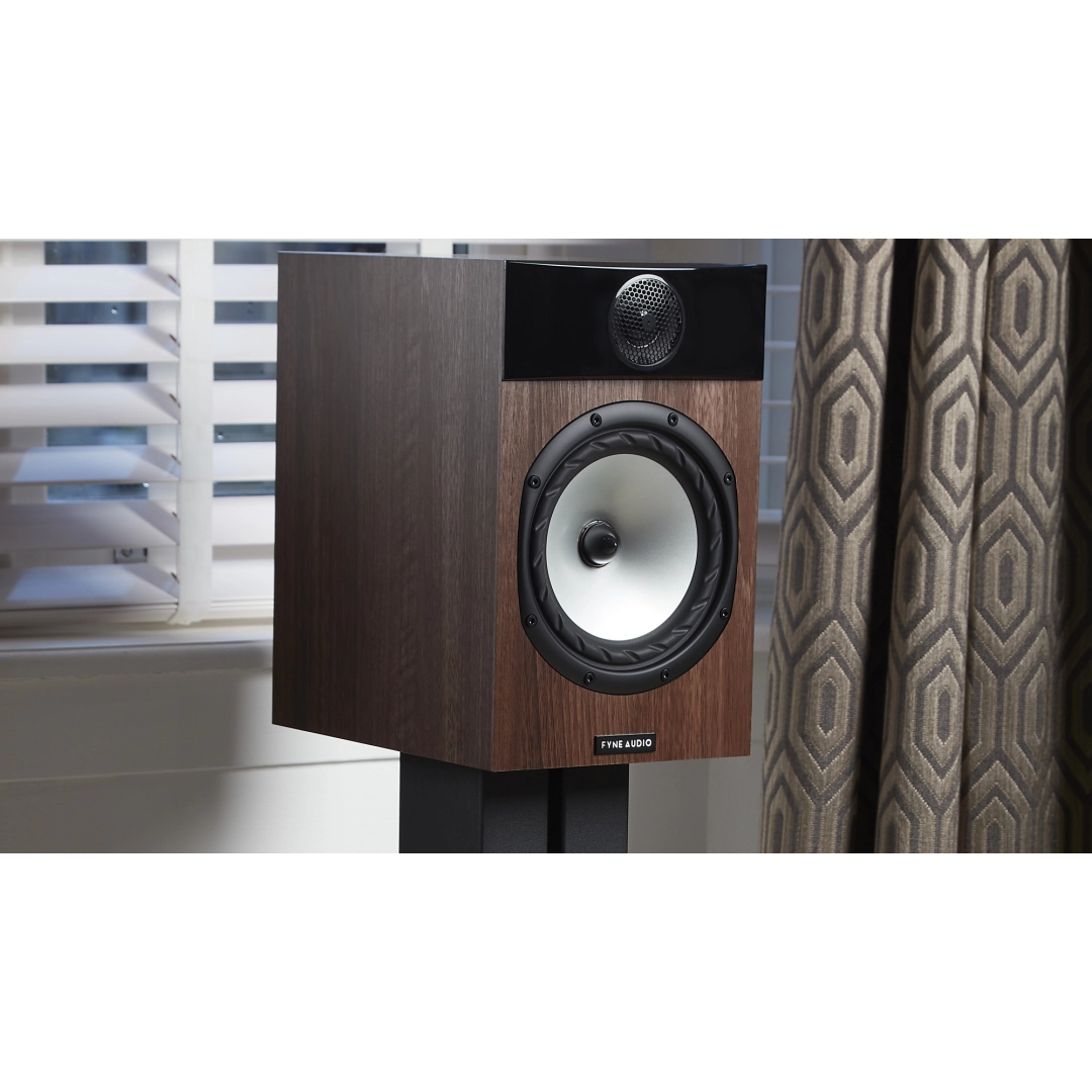 Полочна акустика Fyne Audio F301i Walnut