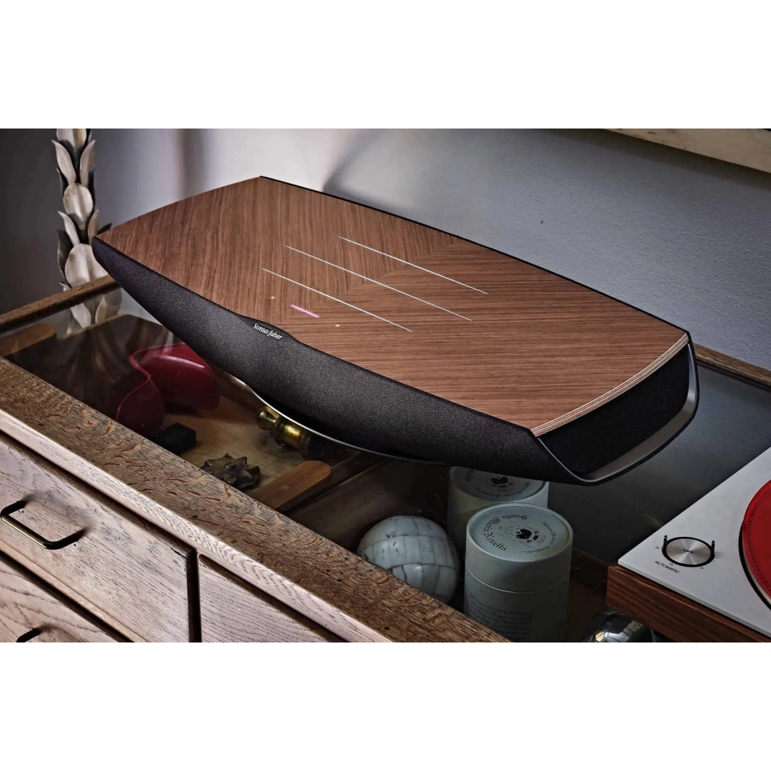 Активна акустична система Sonus Faber Omnia Walnut