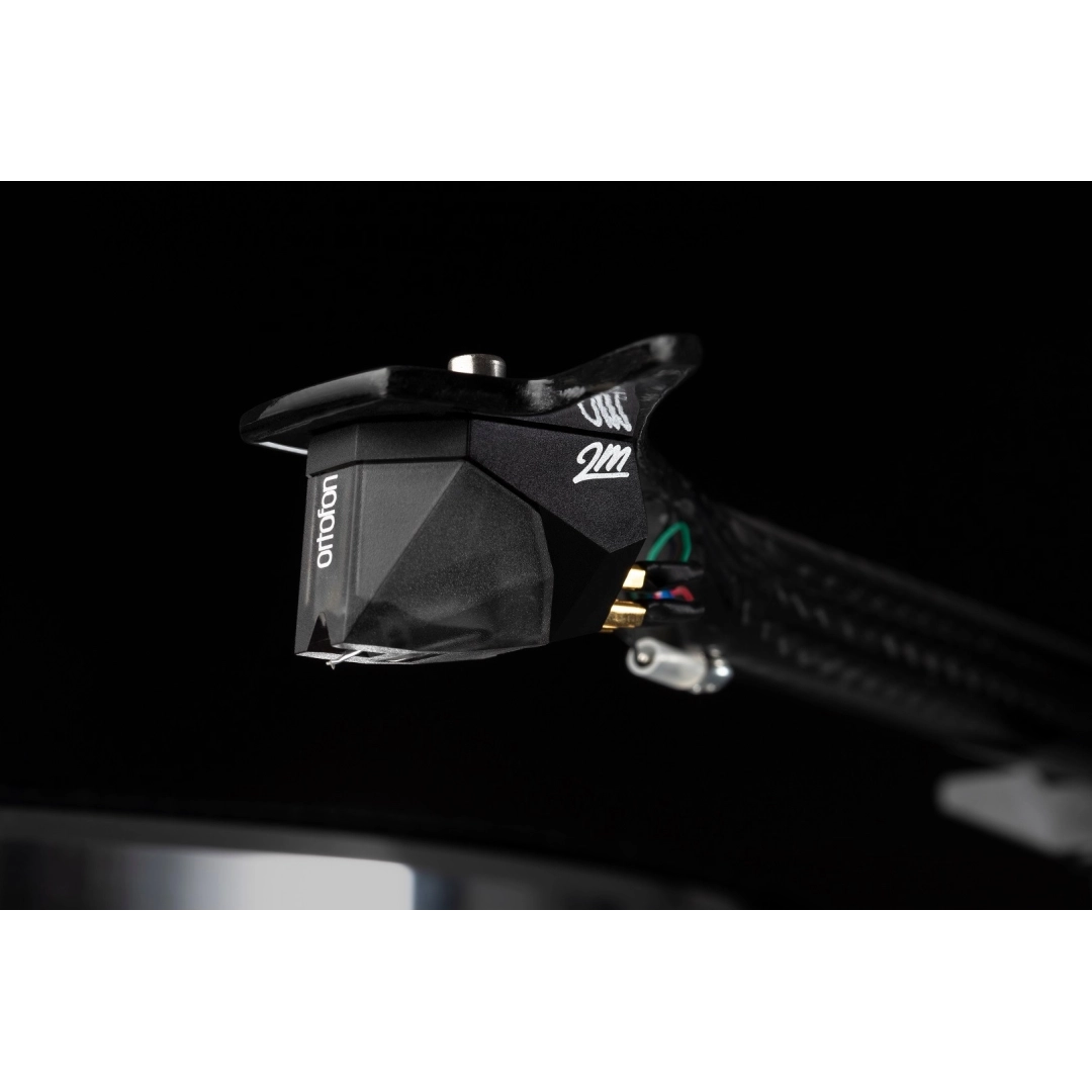 Програвач вінілових платівок Pro-Ject RPM 3 Carbon 2M-Silver Piano Програвач вінілових платівок Pro-Ject RPM 3 Carbon 2M-Silver Piano