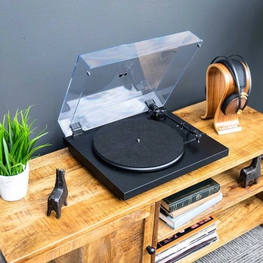 Програвач вінілових платівок Pro-Ject A1 OM10 Black Fully automatic turntable