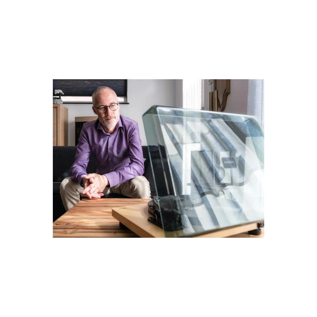 Програвач вінілових платівок Lenco L-30WD