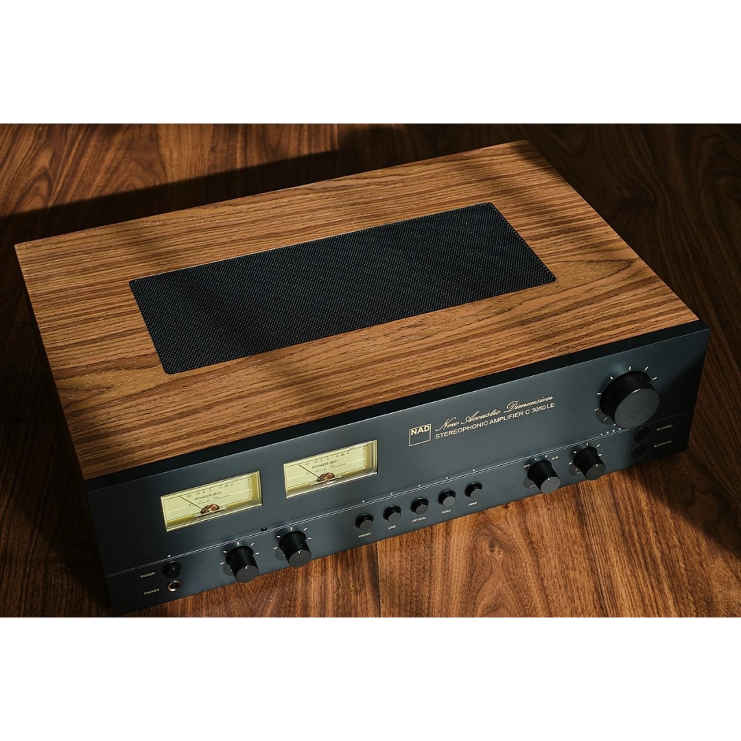 Стерео підсилювач NAD C 3050 Stereo Integrated Amplifier Стерео підсилювач NAD C 3050 Stereo Integrated Amplifier