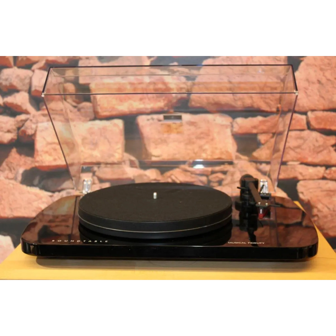 Програвач вінілових платівок Musical Fidelity RoundTable S Black