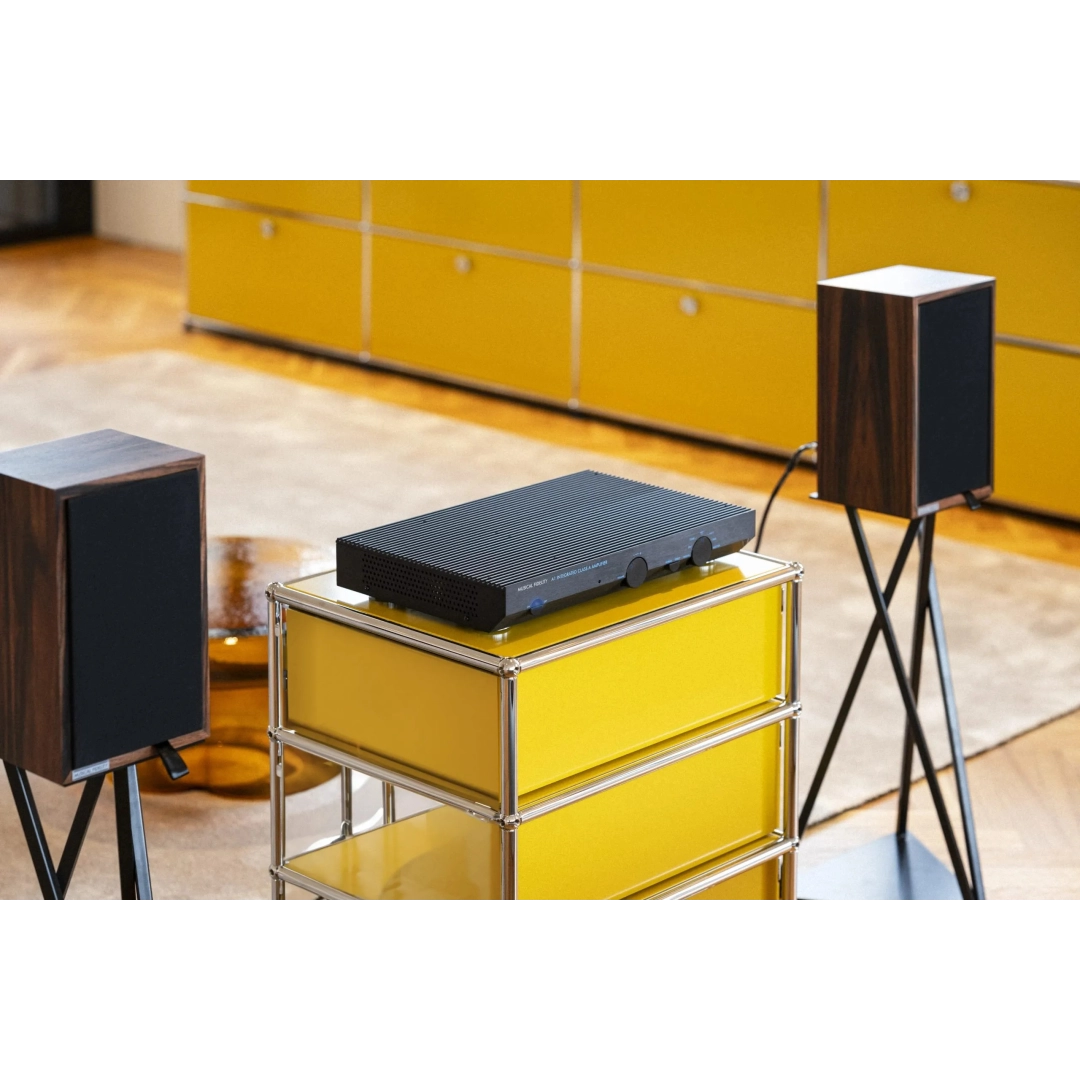 Стерео-підсилювач (інтегральний) Musical Fidelity A1 Black