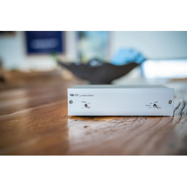 Перетворювач цифро-аналоговий (ЦАП) Musical Fidelity V90-DAC Silver