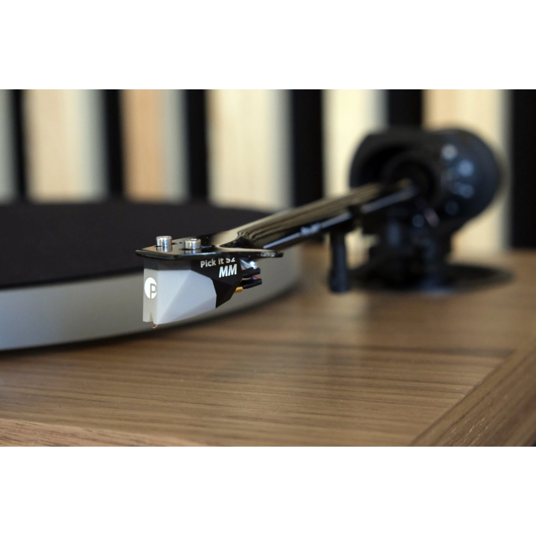 Програвач вінілових платівок Pro-Ject X1 B Pick-IT S2 MM Walnut Програвач вінілових платівок Pro-Ject X1 B Pick-IT S2 MM Walnut