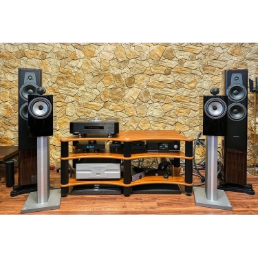 Полочна акустика Bowers & Wilkins 705 S3 Gloss Black