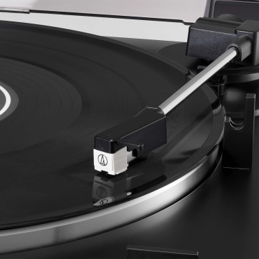 Програвач вінілових платівок Audio-Technica AT-LP60XBK