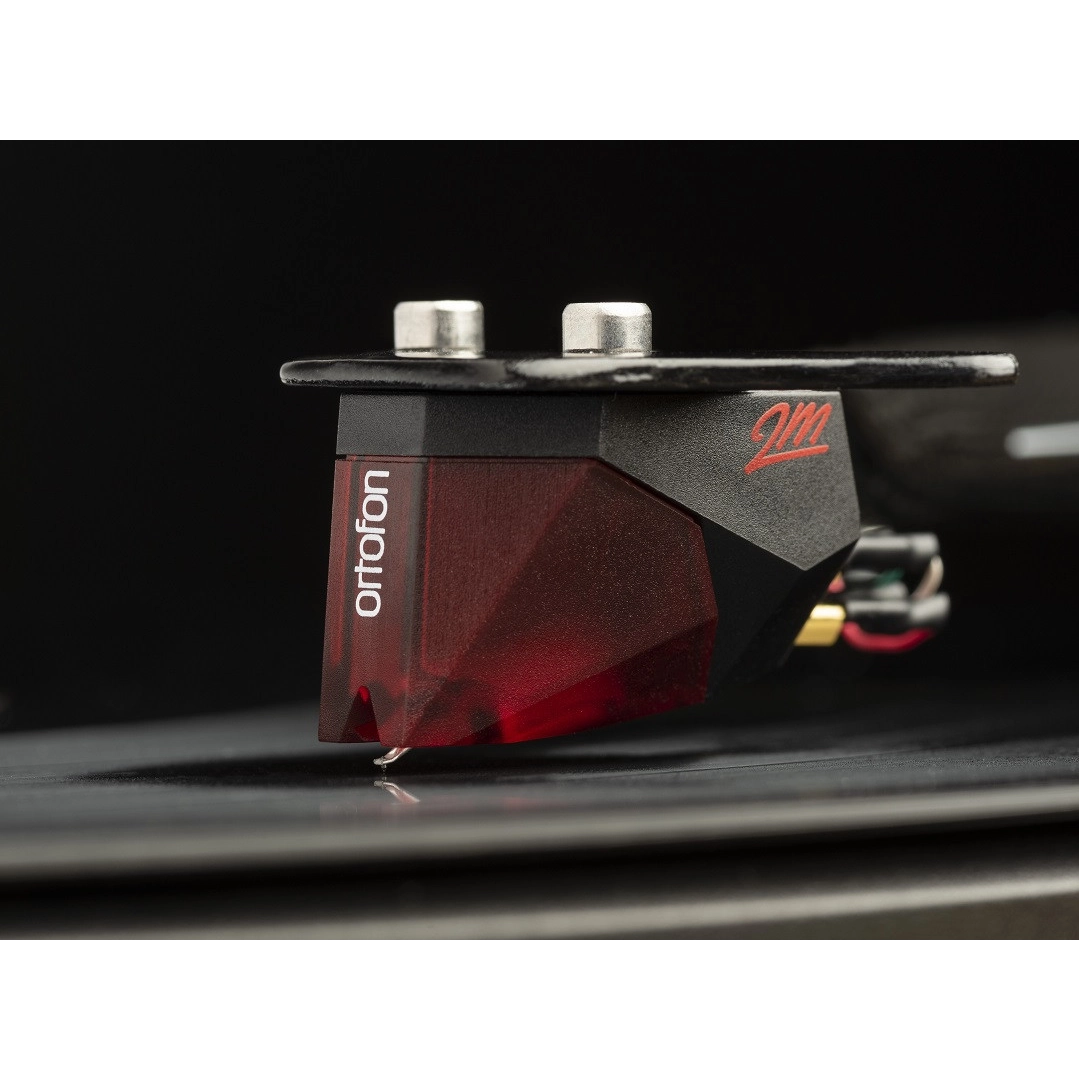 Програвач вінілових платівок Pro-Ject Debut Carbon EVO 2M-Red High Gloss Red Програвач вінілових платівок Pro-Ject Debut Carbon EVO 2M-Red High Gloss Red