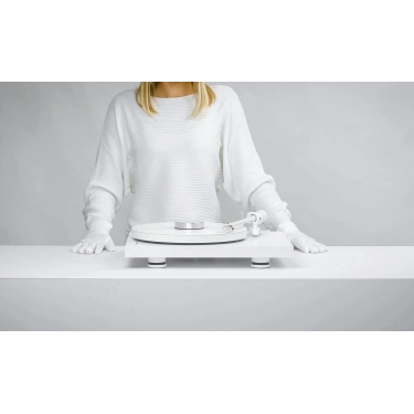 Програвач вінілових платівок Pro-Ject Debut PRO 2M White Satin White