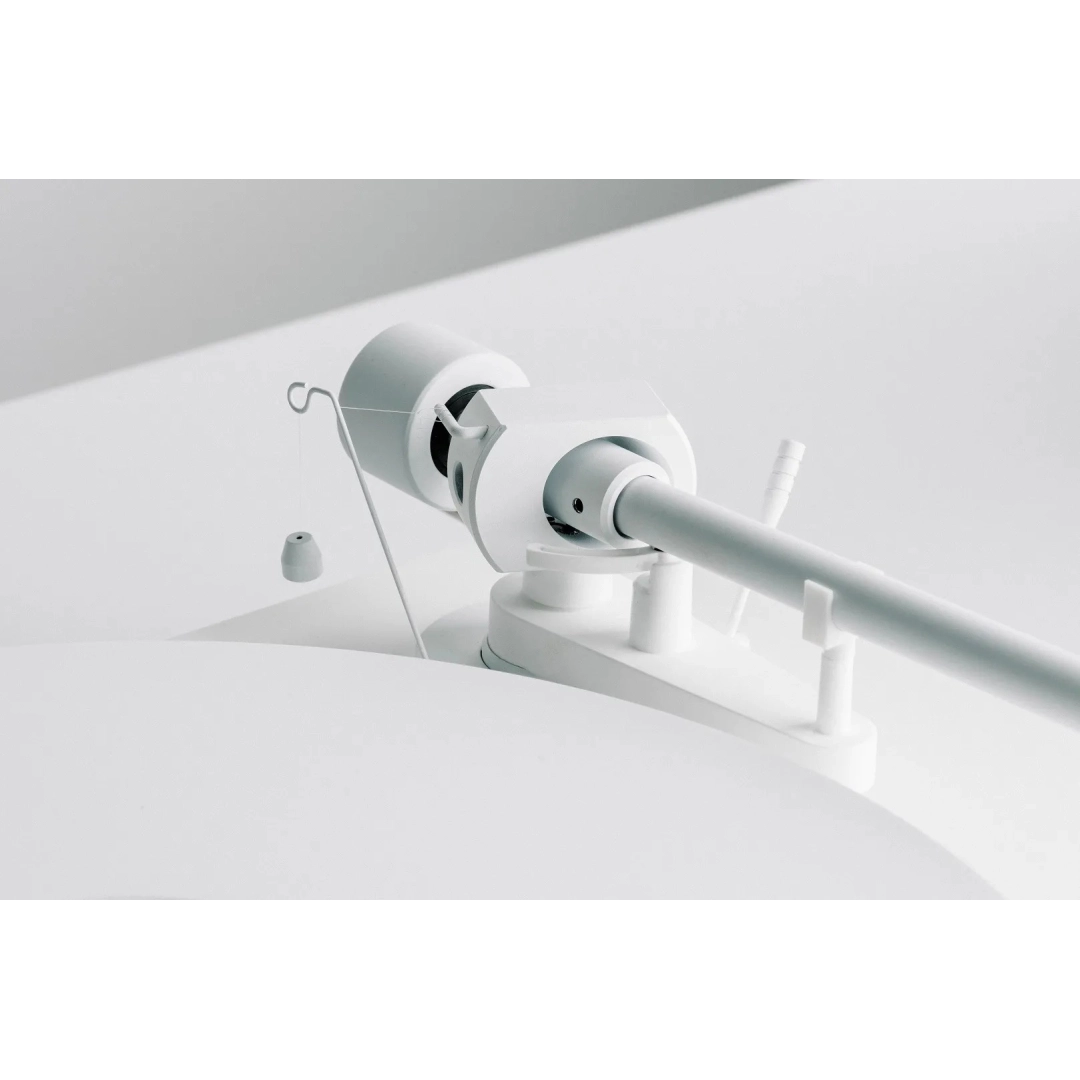 Програвач вінілових платівок Pro-Ject Debut PRO 2M White Satin White Програвач вінілових платівок Pro-Ject Debut PRO 2M White Satin White