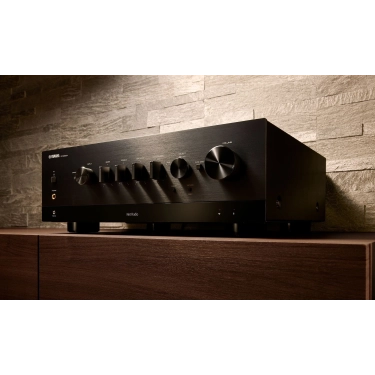 Стерео ресивер Yamaha R-N800A Black