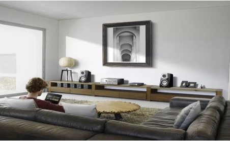 Предусилитель WXC-50 и AV-ресивер RX-V483